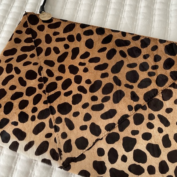 NWT Clare V. Pony Hair Leopard Print Fold over clutch Handbag - Picture 5 of 8